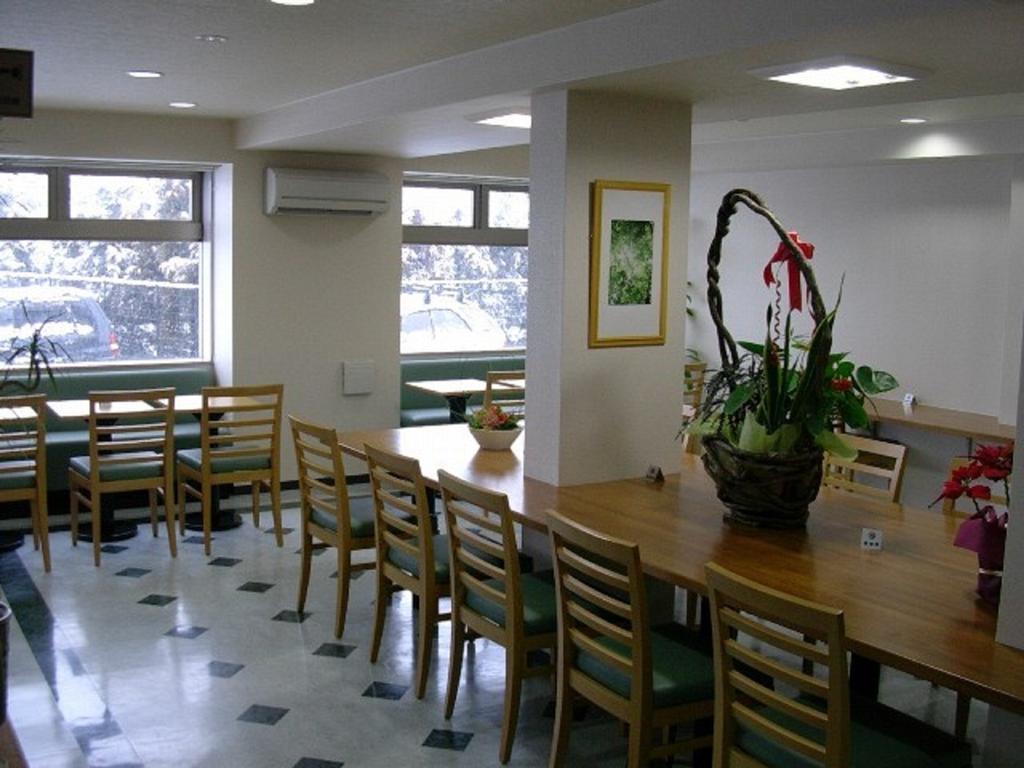 Best Inn Uozu Buitenkant foto